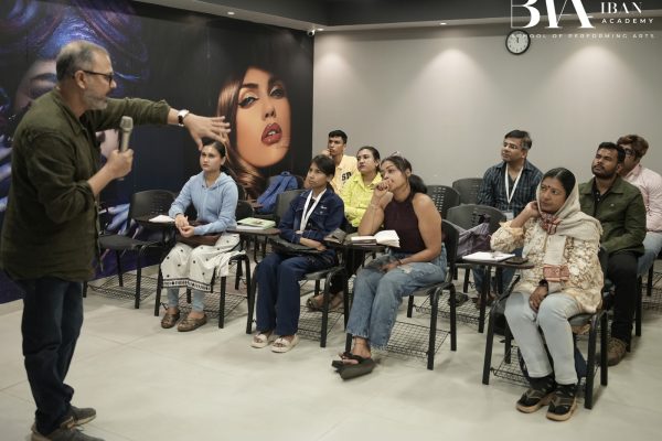 BEST ACTING INSTITUTE IN KOLKATA WITH NATIONAL AWARD WINNING FILMMAKER ATANU GHOSH CLASS PHOTOS